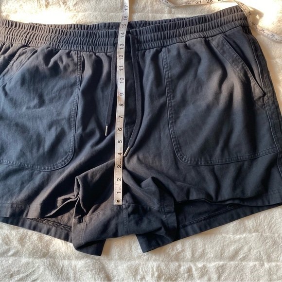 Athleta Farallon Short, Black Size 24 Plus Style #531097 - Picture 8 of 12